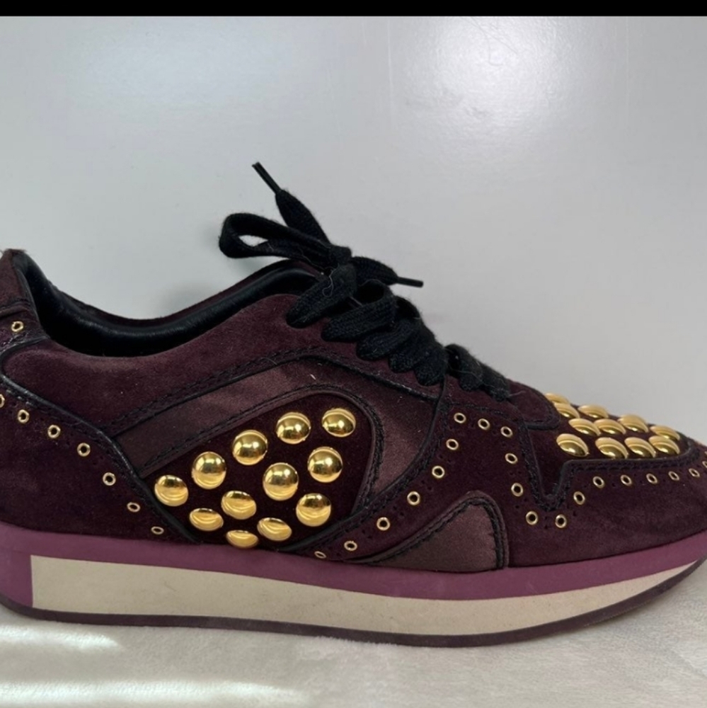 Burberry studded sneakers - Picture 2 of 10